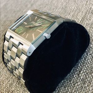 NIXON GOLDEN- The Ticket- Swiss movement watch